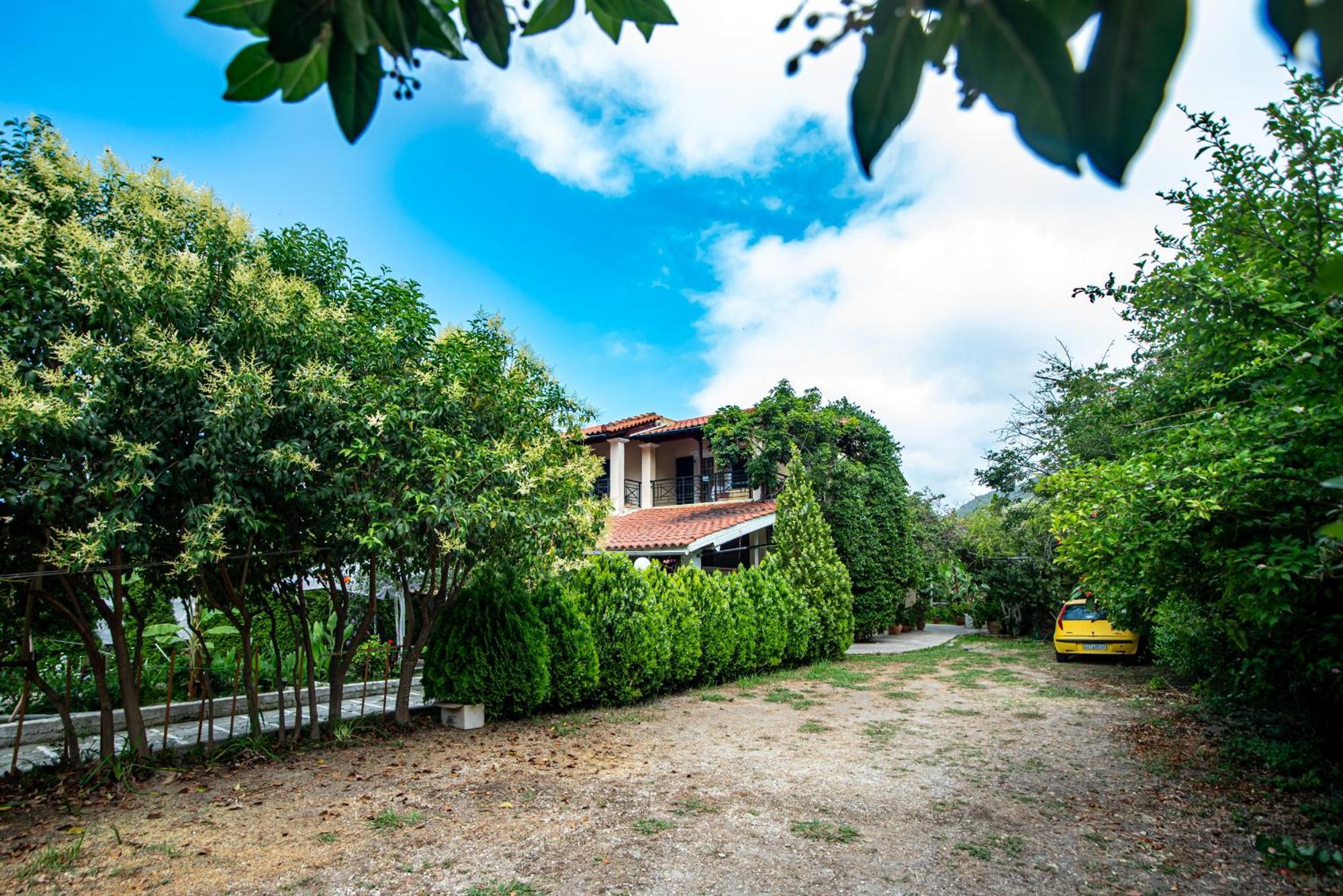 Tholeto Apartments Agios Gordios  Exterior foto