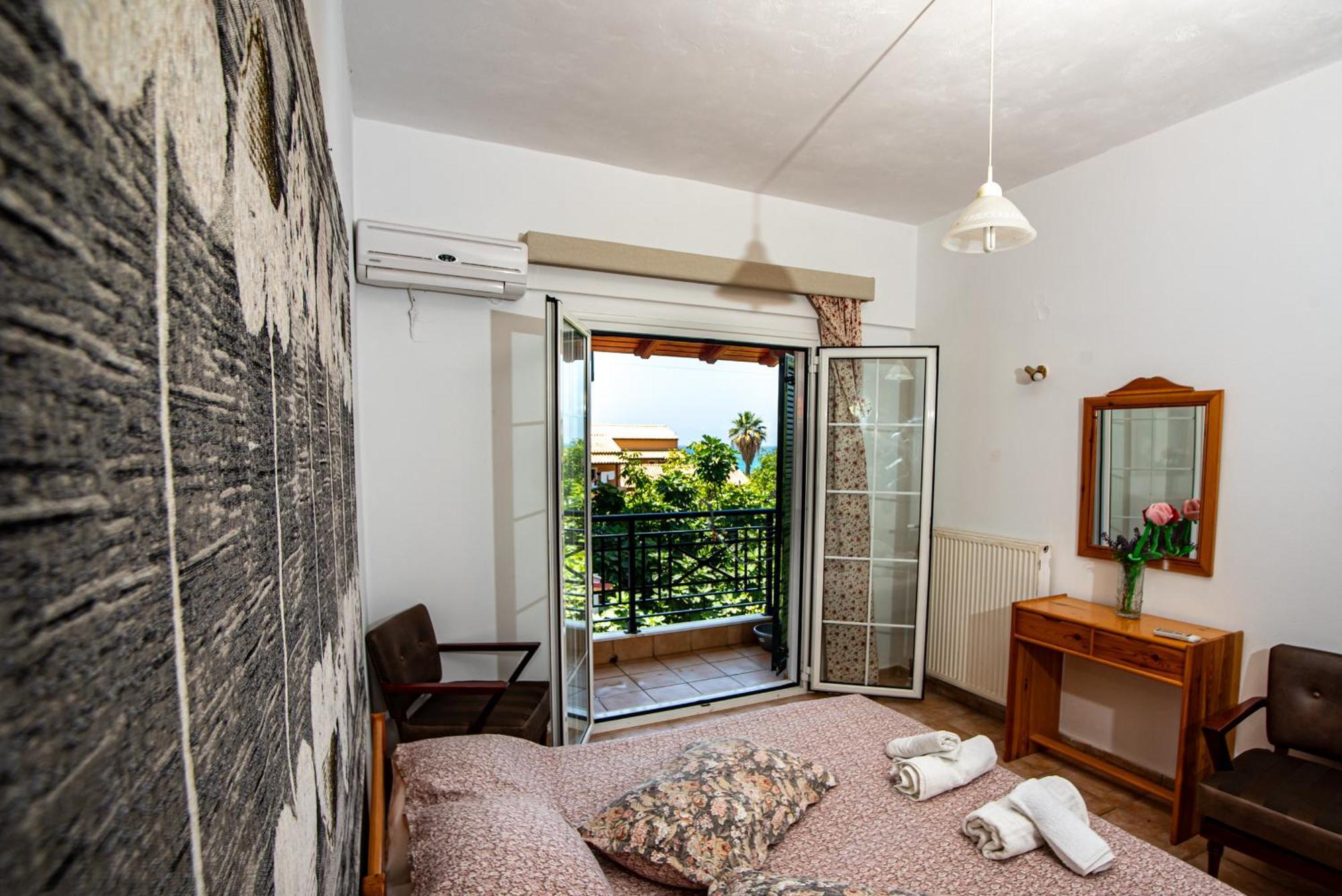 Tholeto Apartments Agios Gordios  Exterior foto